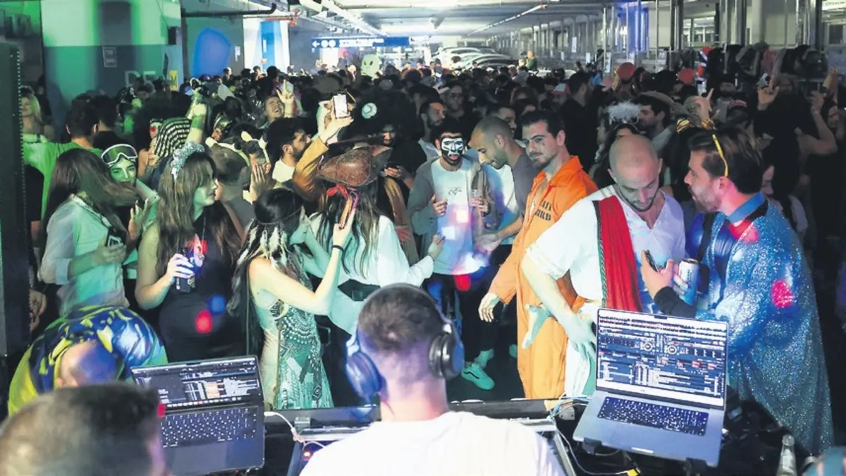 Sığınaklara İsrailli olmayanları almıyorlar