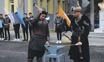 Yağmur altında Nevruz Bayramı