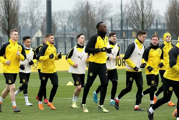 Usain Bolt, Borussia Dortmund ile idmana çıktı