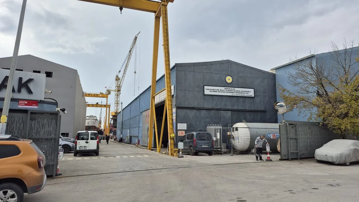 Son dakika: Tuzla'da tersanedeki gemide patlama: 1 ölü 4 işçi yaralı