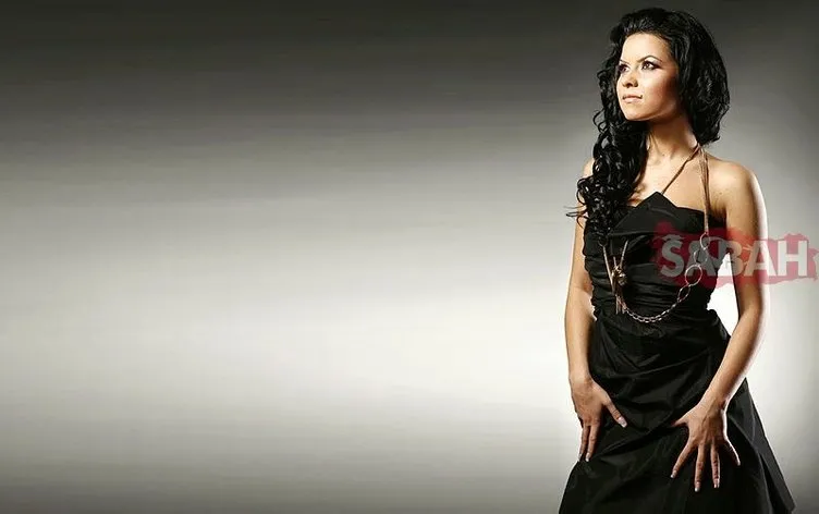 Dünyaca ünlü şarkıcı Inna İstanbul konserinde yere düştü!