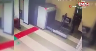 X-ray cihazından çantasıyla geçti