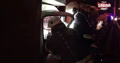 Önce kazada sıkıştığı yerden kurtuldu, sonra araçtaki telefonu için ekipleri harekete geçirdi | Video