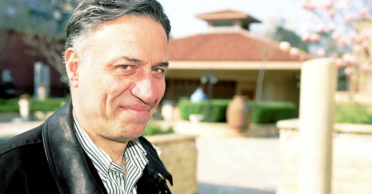 Kemal Sunal 75 Dogum Gununde Aniliyor Kemal Sunal Neden Vefat Etti Iste Merak Edilen Hayati Medya Haberleri Kemal Sunal 75 Dogum Gununde Aniliyor Kemal Sunal Neden Vefat Etti Iste Merak Edilen Hayati Medya Haberleri