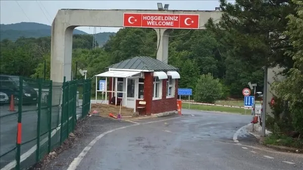 kapikule-ve-hamzabeyliyi-rahatlatacak-karar-derekoy-gumruk-kapisi-ticari-araclara-aciliyor-1785476234092.jpeg