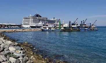 Aydın'da üzen manzara! Cansız bedenleri sahile vurdu #aydin