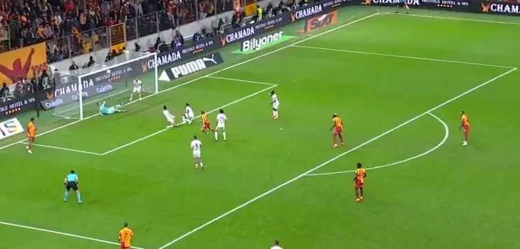 SON DAKİKA HABERİ: Galatasaray - Eyüpspor maçının kahramanı Berke Özer gündem oldu! Arda Turan’dan Okan Buruk’a flaş cevap...