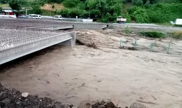 SON DAKİKA | Kastamonu’da 2 köprü çöktü! Uyarılar peş peşe geliyor: 6 il için kırmızı alarm