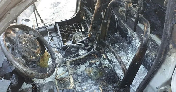 Edirne’de park halindeki araç yandı