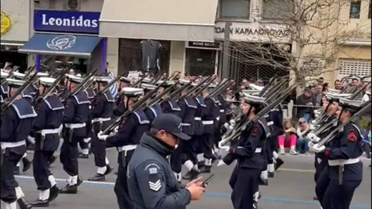 Ankara’dan Atina’ya sert tepki: Resmi geçit töreninde küstah sloganlar! Ankara’dan Atina’ya sert tepki: Resmi geçit töreninde küstah sloganlar!