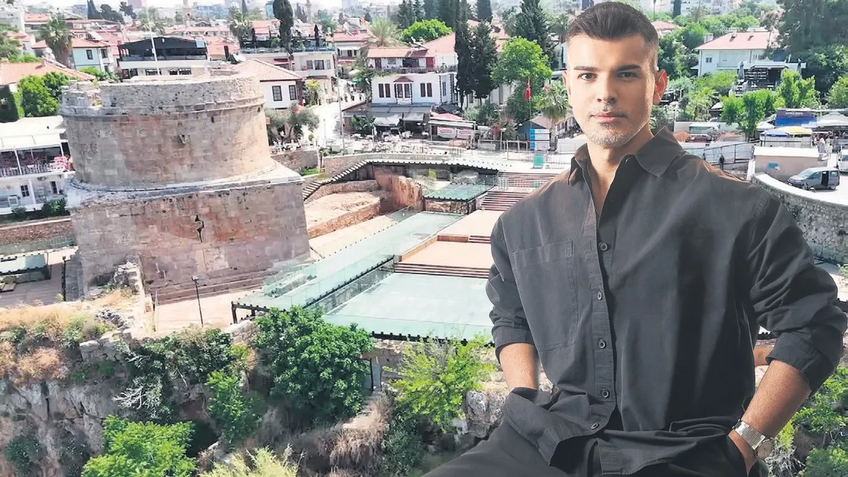 Tarihi Hıdırlık Kulesi'nde sanat ve moda buluşması