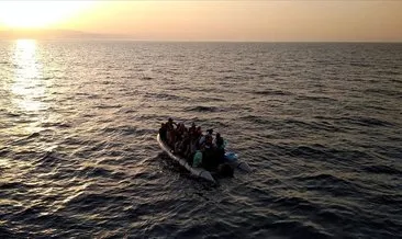 İzmir açıklarında 12 düzensiz göçmen kurtarıldı #izmir