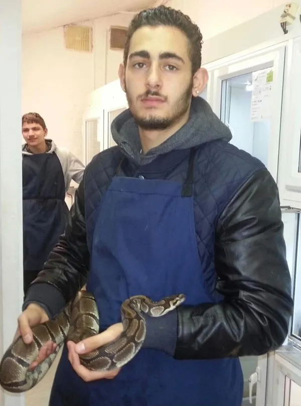 kadin-kiliginda-girdi-kursun-yagdirdi-1792687362700.jpg