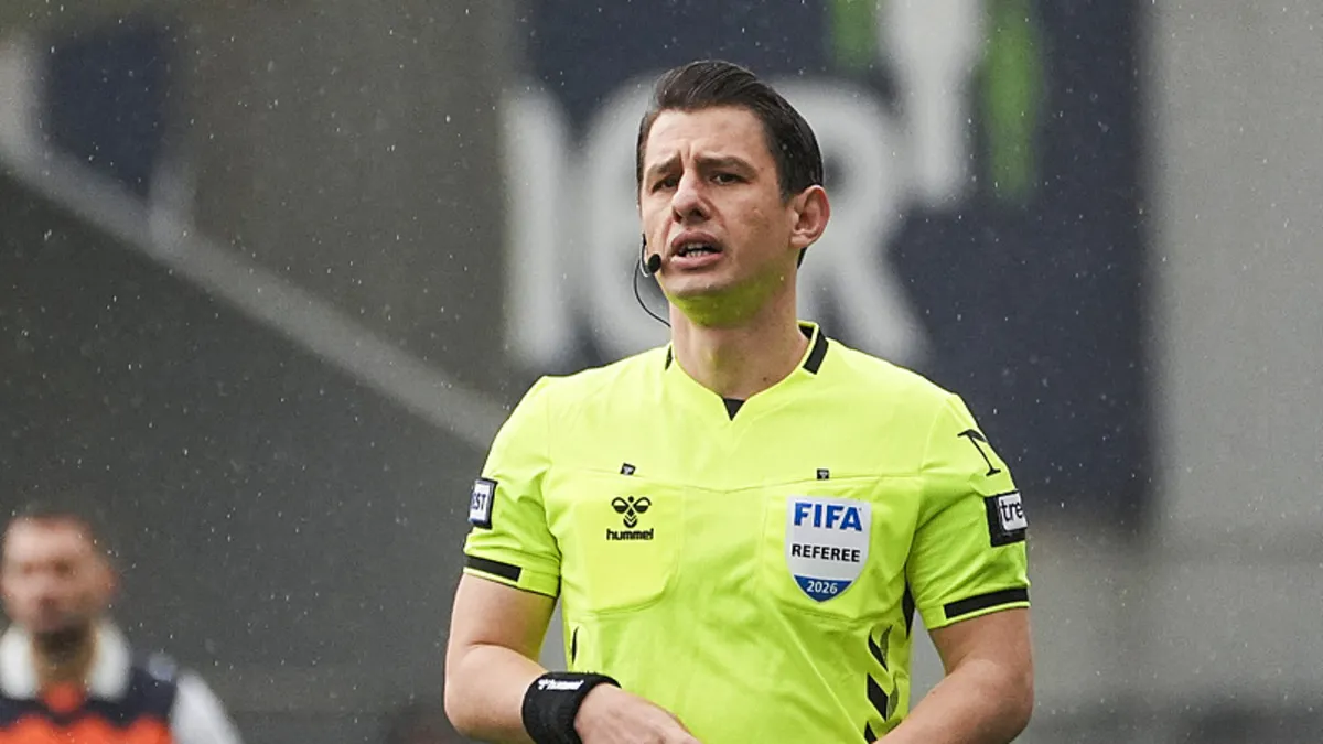 Son dakika haberi: Trabzonspor – Fenerbahçe maçının hakemi açıklandı! Son dakika haberi: Trabzonspor – Fenerbahçe maçının hakemi açıklandı!