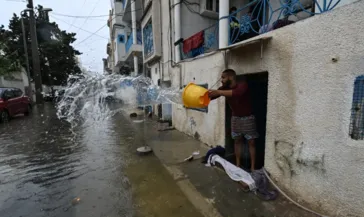 Tunus’u sel vurdu: 1 ölü