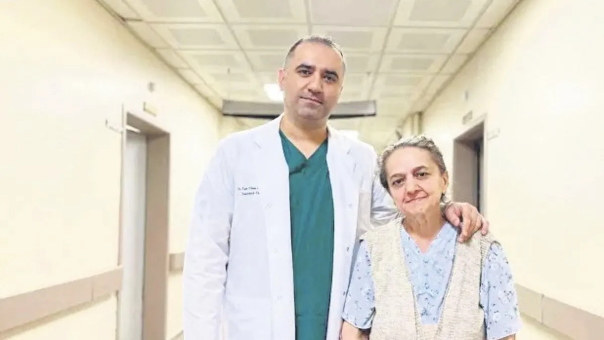 Karnından 22 kiloluk tümör çıktı