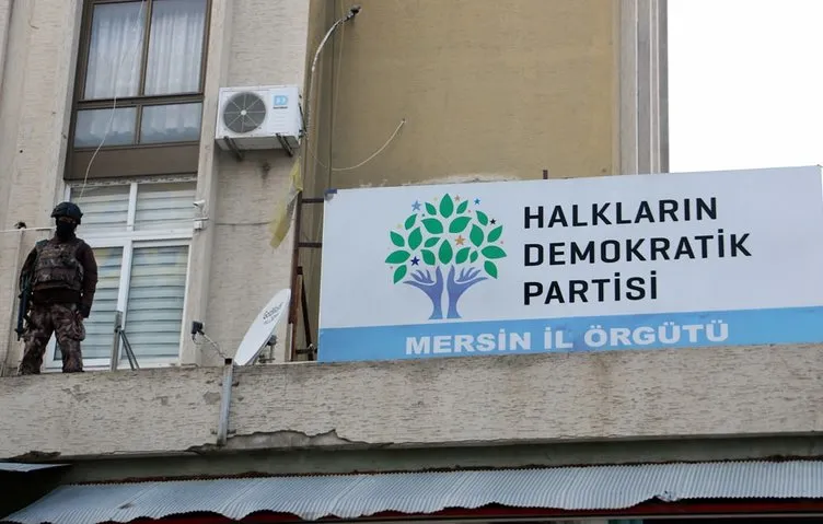 Mersin’de HDP binalarına baskın