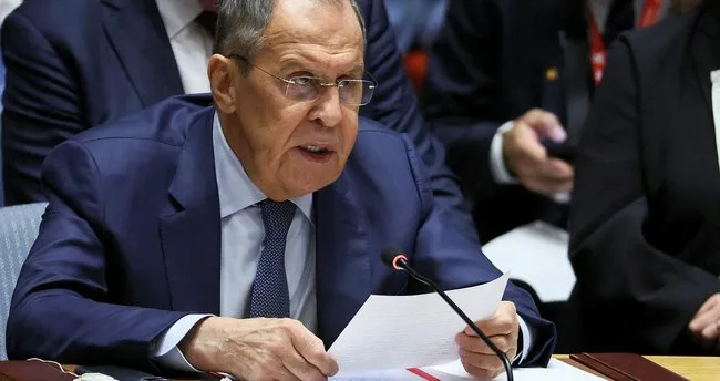 Rusya Dışişleri Bakanı Lavrov, Batı’yı “küresel istikrarsızlığa” neden olmakla suçladı Rusya Dışişleri Bakanı Lavrov, Batı’yı “küresel istikrarsızlığa” neden olmakla suçladı
