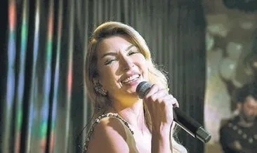 Popçu Hande Yener: 6 bin 500 km yol yaptı 89 bin kişiye ulaştı #denizli Popçu Hande Yener: 6 bin 500 km yol yaptı 89 bin kişiye ulaştı #denizli