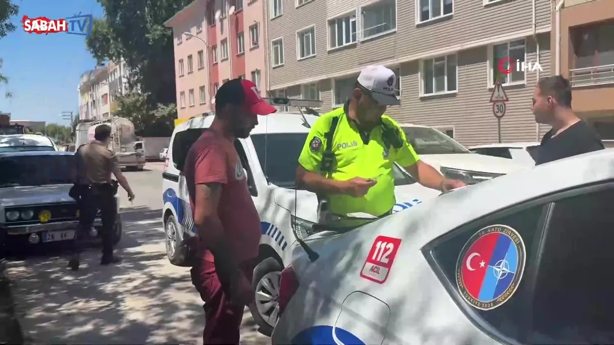 Sahte plakalı kamyonetin sürücüsüne 180 bin TL ceza | Video videosunu izle Sahte plakalı kamyonetin sürücüsüne 180 bin TL ceza | Video videosunu izle
