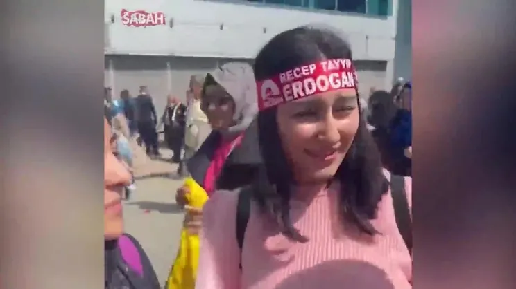 Sabah.com.tr’ye konuşan genç: Allah onu başımızdan eksik etmesin | Video