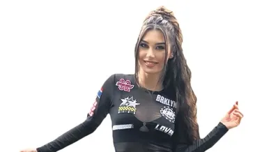 Romantik Komediyle tiyatroya dönüyor