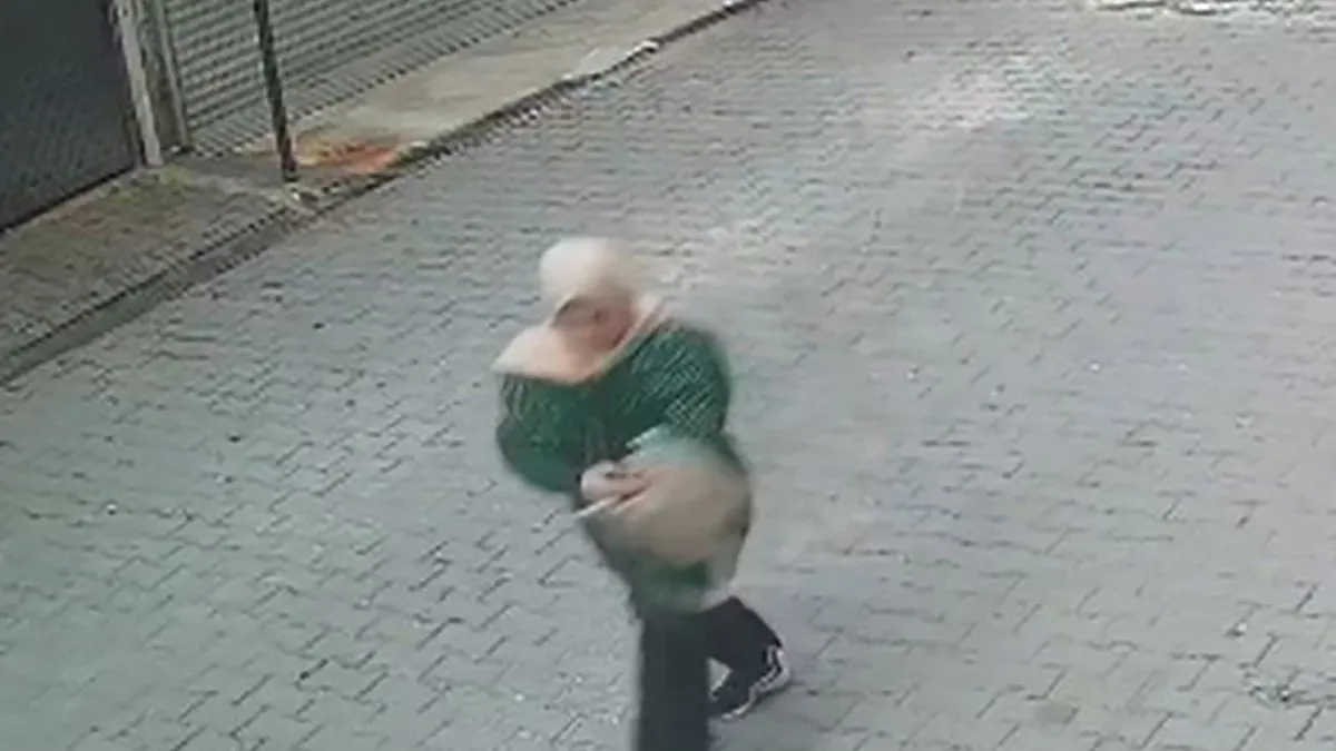 Adana’da kaybolan Hatice Musabeyli’den 6 gündür iz yok: Son anları kameraya böyle yansıdı! Adana’da kaybolan Hatice Musabeyli’den 6 gündür iz yok: Son anları kameraya böyle yansıdı!