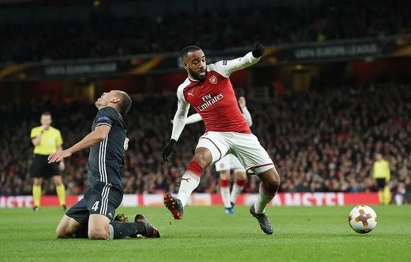 UEFA Avrupa Ligi'ne Mesut Özil damgası