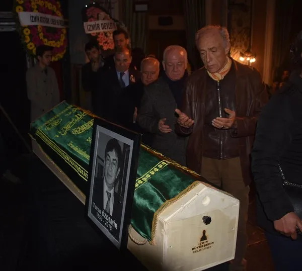 Turan Özdemir'e son veda
