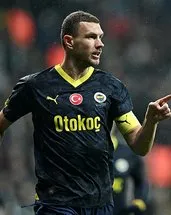 Edin Dzeko, 14. golüne ulaştı