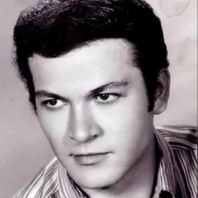 Tam 58 yıl aynı yastığa baş koymuşlardı! Kartal Tibet’in bilinmeyen hikayesi: Oğlu da kendisi kadar ünlüymüş meğer...