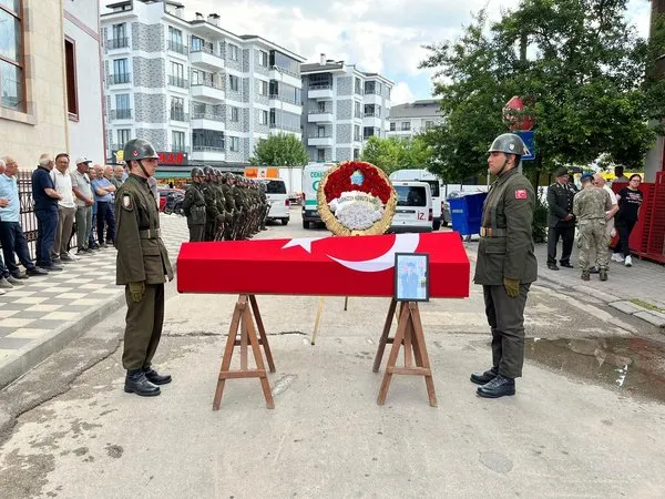 Sadi Öztabağ'ın mezarı başında yapılan dualar