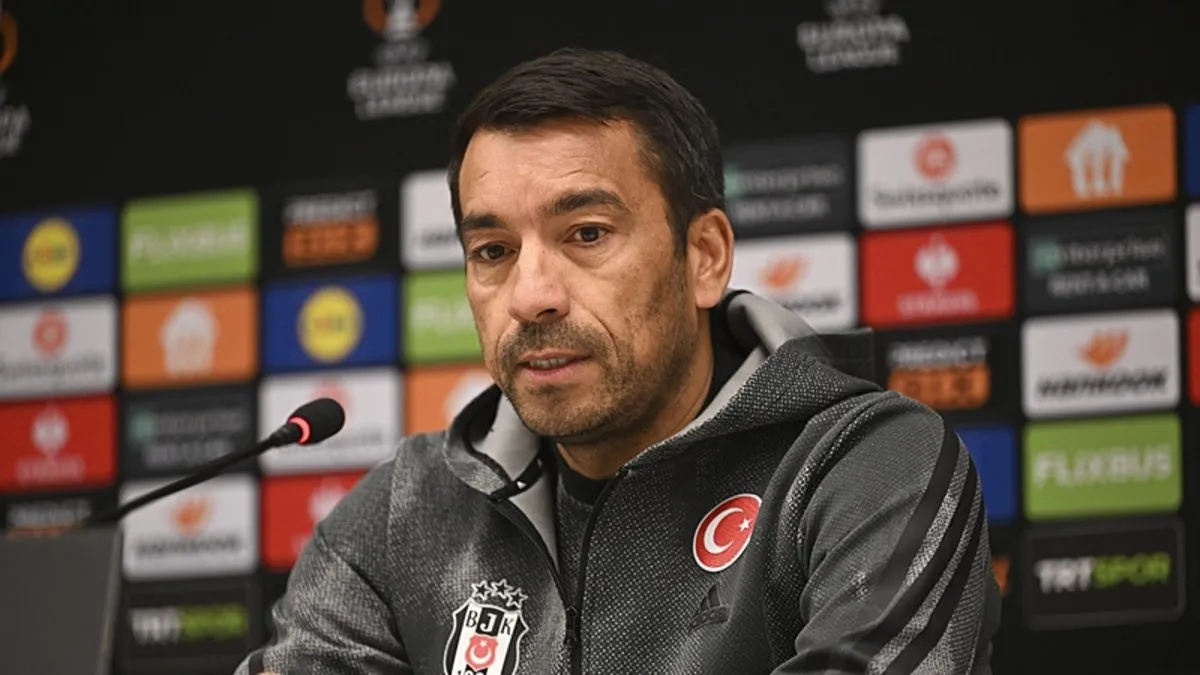 Giovanni van Bronckhorst açıkladı: