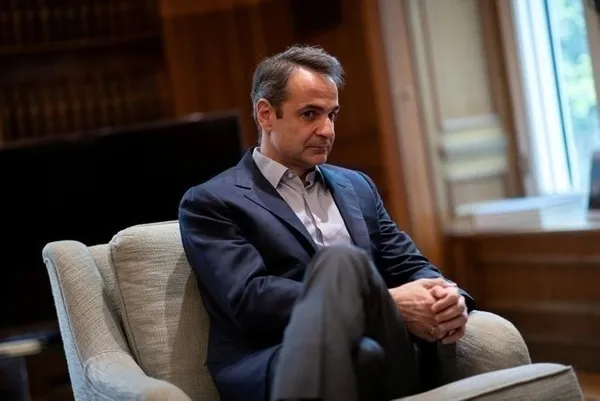 Son dakika: Bakan Çavuşoğlu Yunanistan'ı uyardı: