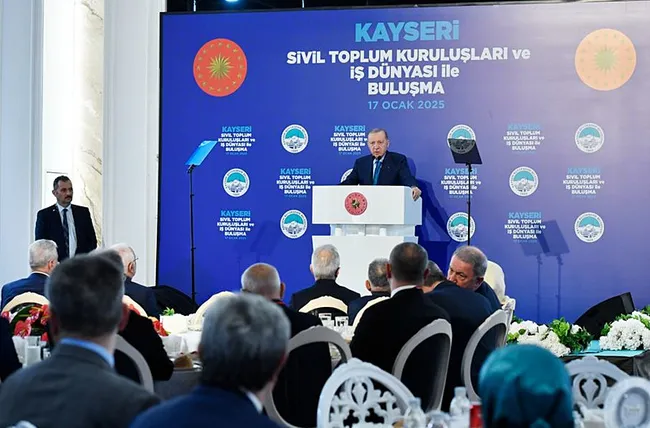 son-dakika-baskan-erdogandan-enflasyonla-mucadele-mesaji-2025te-daha-guzel-neticeler-alacagiz-1737137279942.jpeg