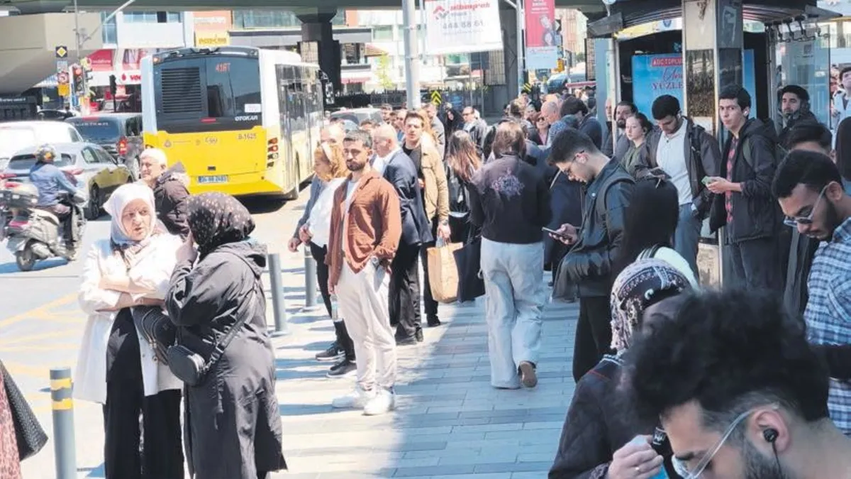 Metro çilesi isyan ettirdi
