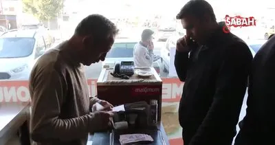 ATM’de bulduğu 19 bin 800 lirayı görevlilere teslim etti | Video