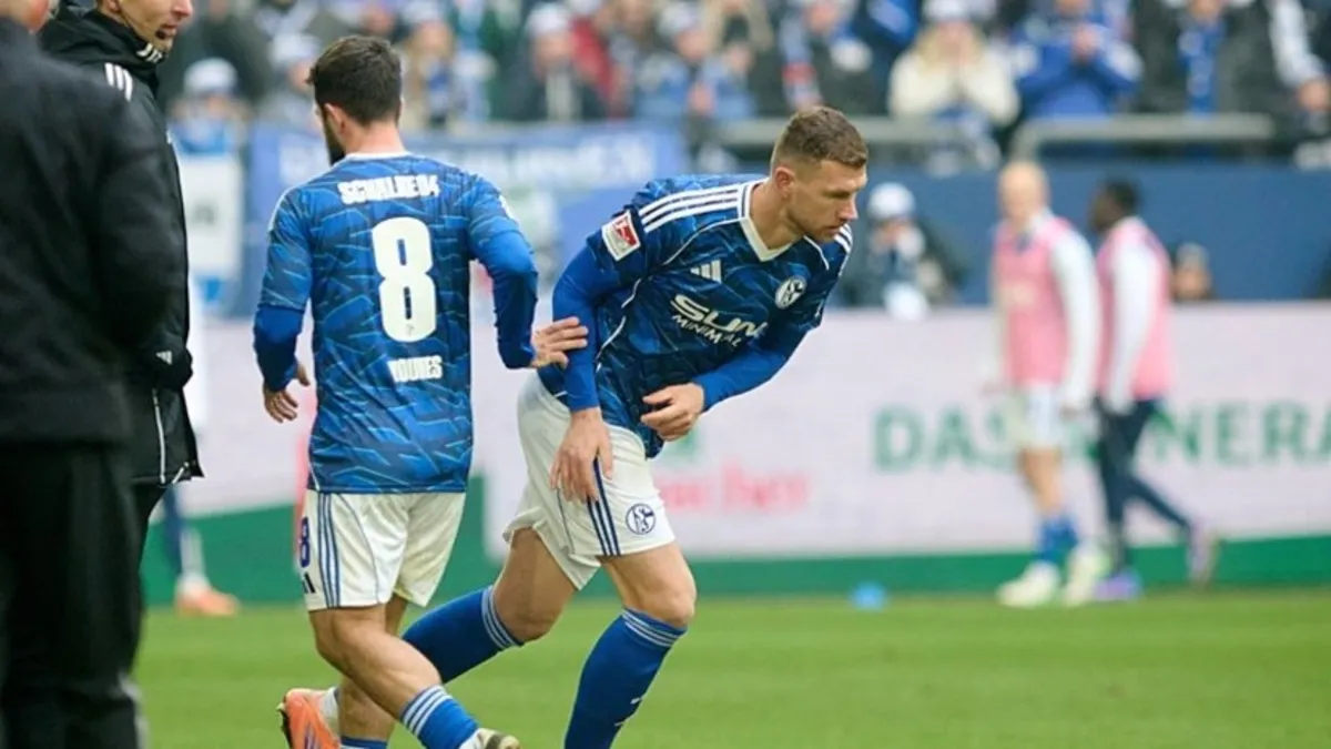 Edin Dzeko: "Bu kulüp için paradan vazgeçtim"