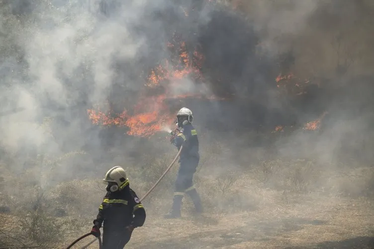 Son dakika: Yunan adaları yanıyor! Alevler yerleşim yerlerine de sıçradı