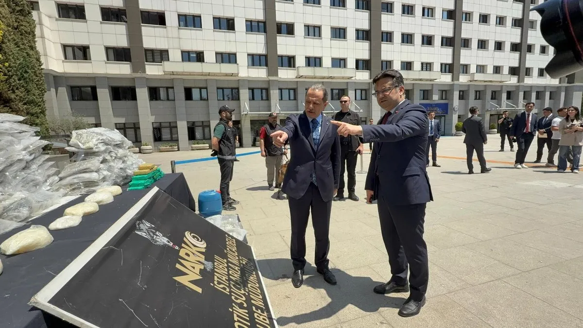 230 kilo uyuşturucu ele geçirdiler… Selami Yıldız teşekkür etti
