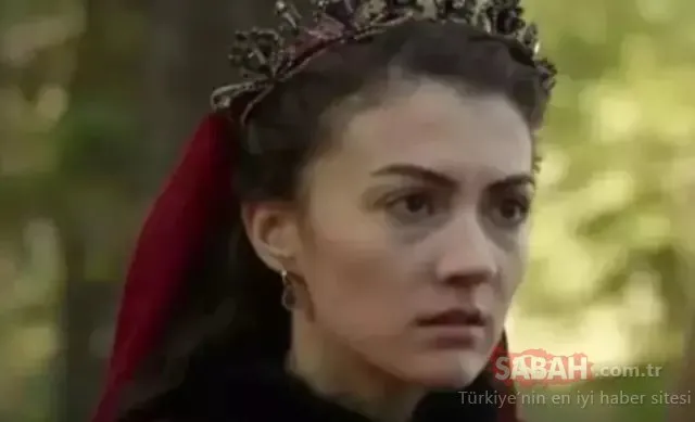 Oyuncu Burcu Özberk de estetik harikasıymış...Eski fotoğrafları ifşa oldu