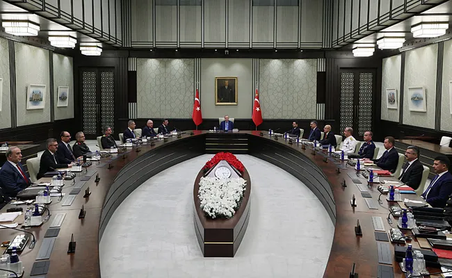 kritik-mgk-toplantisi-sona-erdi-1790787666304.jpeg Kritik MGK toplantısı sonrası 8 maddelik bildiri yayımlandı!