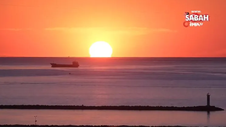 İskenderun körfezinde güm batımı manzarası görenleri mest etti | Video