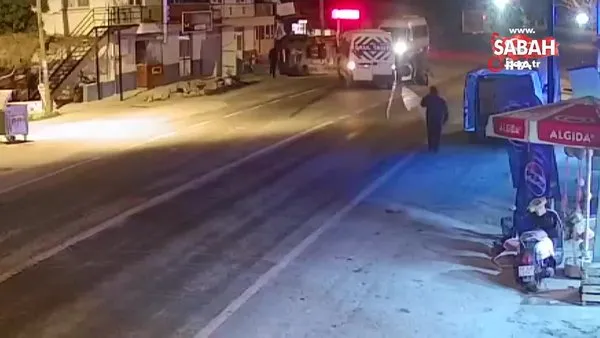 Milas'ta servis minibüslerinin çarpıştığı feci kaza kamerada: 29 yaralı | Video