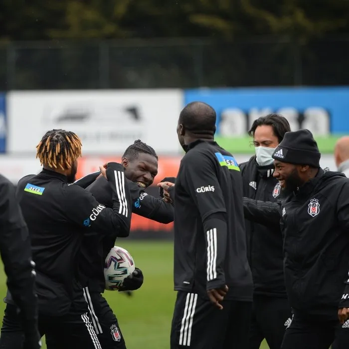 Son dakika: Fenerbahçe'den Beşiktaş derbisinde çok konuşulacak kadro! Erol Bulut...