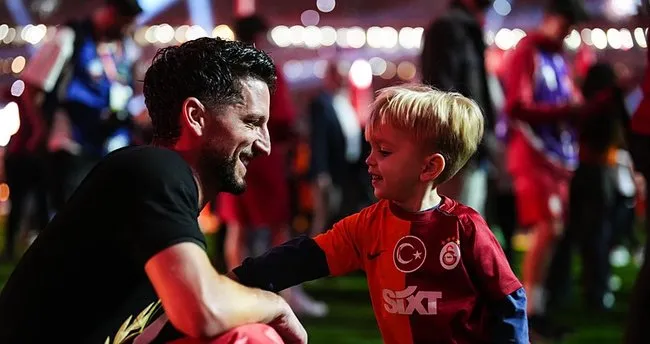 Mertens’in oğlu Ciro’nun eğlenceli anları