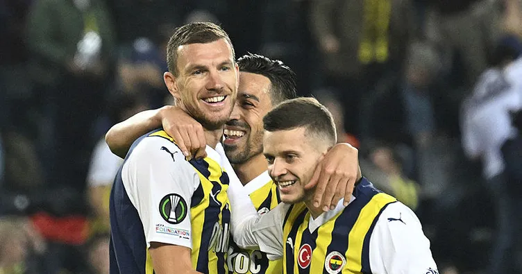 Edin Dzeko, 2 golle yıldızlaştı