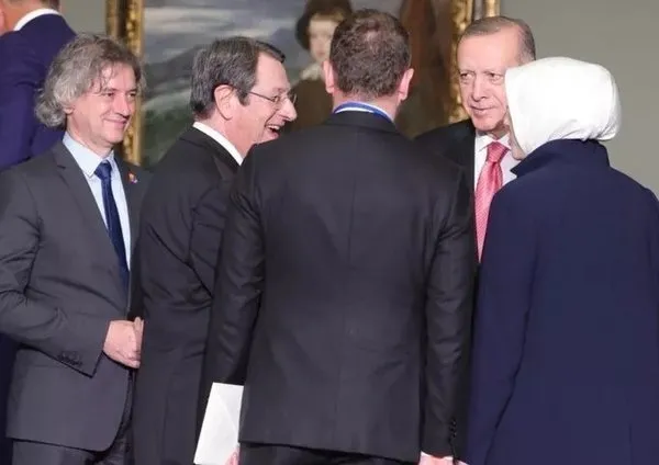 NATO Zirvesi’nde Başkan Erdoğan’ın bir dakika olsun peşini bırakmadı! Rum liderin aldığı cevap gündeme oturdu