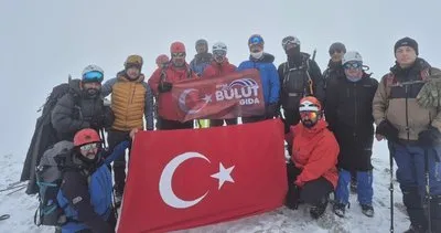 Kar ve sis altında zirve tırmanışı #sivas