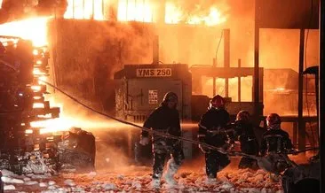 Sakarya’da kauçuk fabrikasında yangın